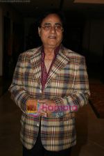 Jagjit Singh at a photo shoot for album cover in The Club on 19th Dec 2010 (5).JPG